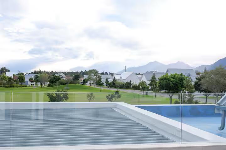 6 Bedroom Property for Sale in Kingswood Golf Estate Western Cape